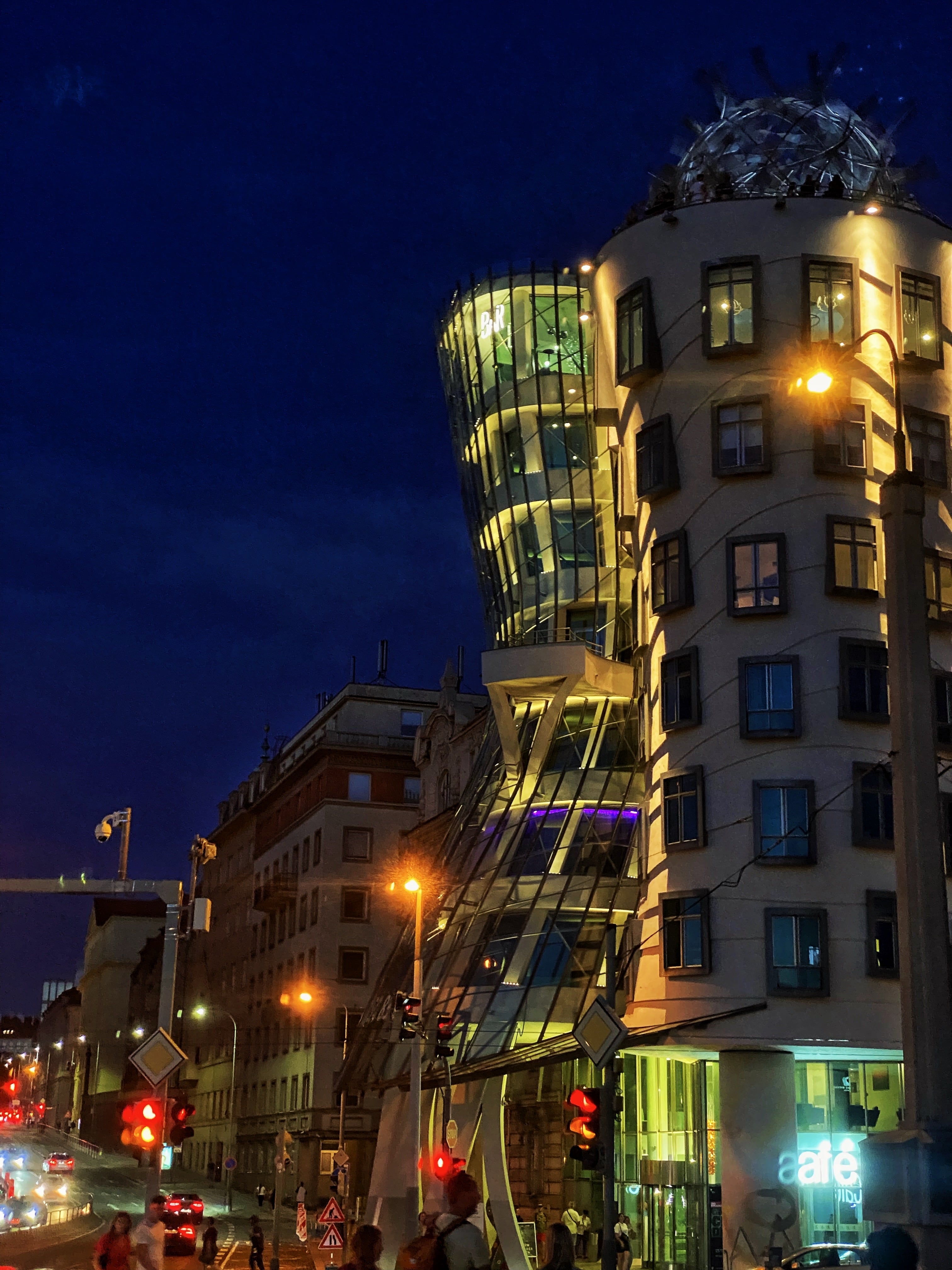 Dancing House Prague - Modern architectural masterpiece